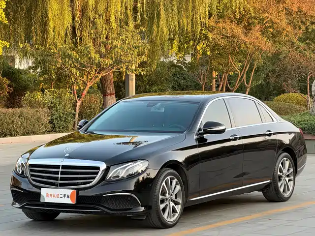 Mercedes-Benz Mercedes-Benz E-Class 2017