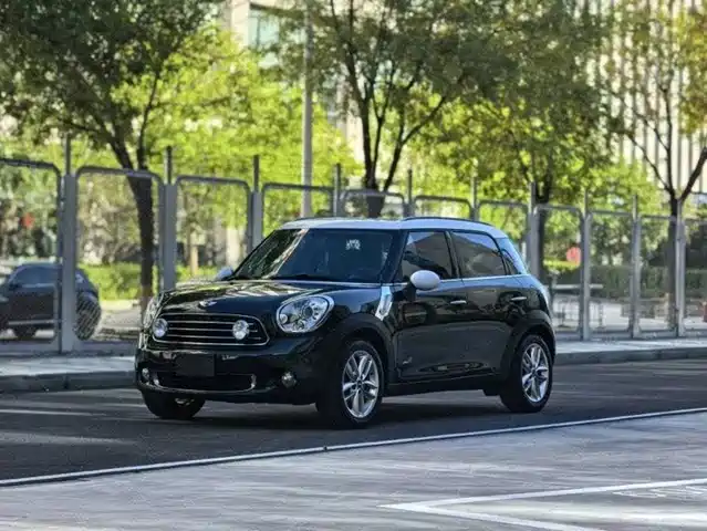 MINI MINI COUNTRYMAN 2014