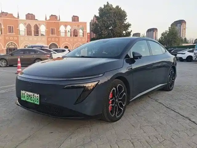 Nissan Nissan N7