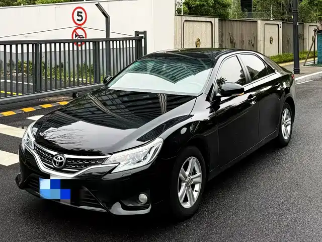 Toyota Reiz 2016