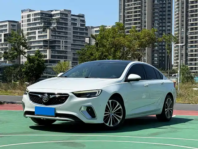 Buick Regal 2018