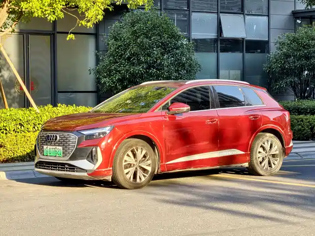 Audi Audi Q4 e-tron
