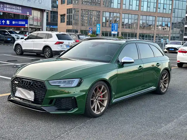 Audi Audi RS 4 2019